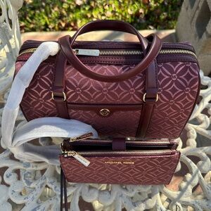 SALE💕Michael Kors Patterned Women's Bag Set
